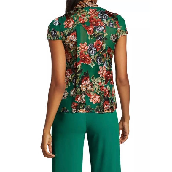 🎀SOLD🎀Alice + Olivia Jeannie Floral Tie Neck Blouse - Picture 3 of 9